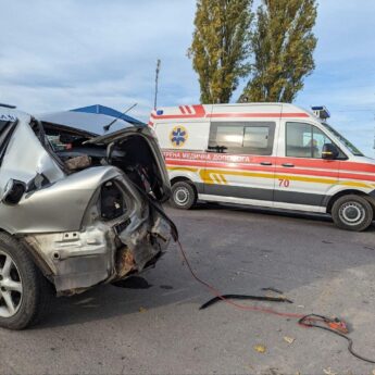 П’ять бригад “швидкої” надавали допомогу постраждалим внаслідок масштабної ДТП